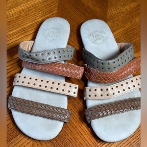 True Craft Sandals